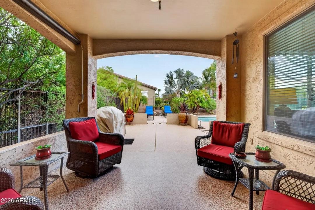 Real Estate Picture 23