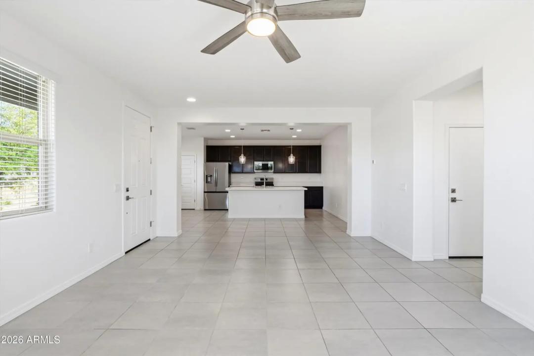 Real Estate Picture 10