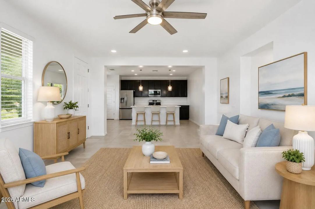 Real Estate Picture 11
