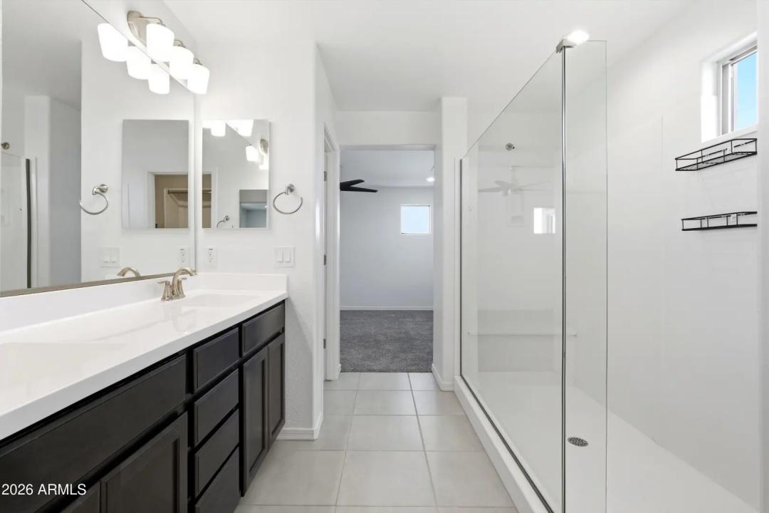 Real Estate Picture 19
