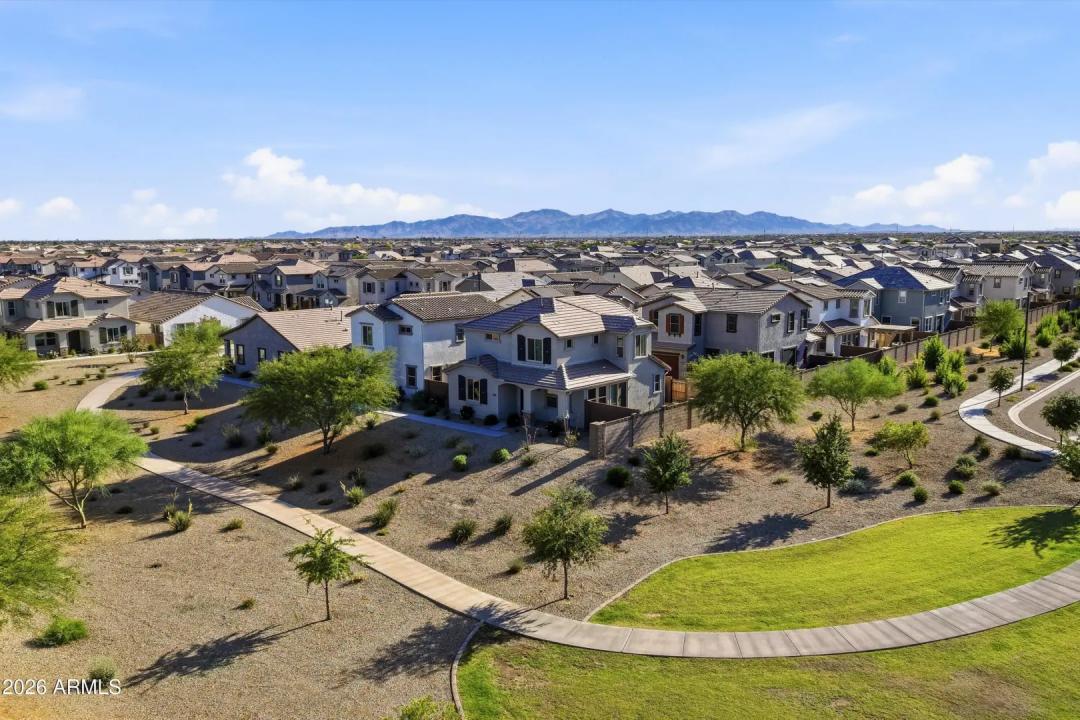 Real Estate Picture 31