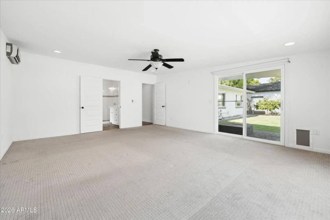 Real Estate Picture 13