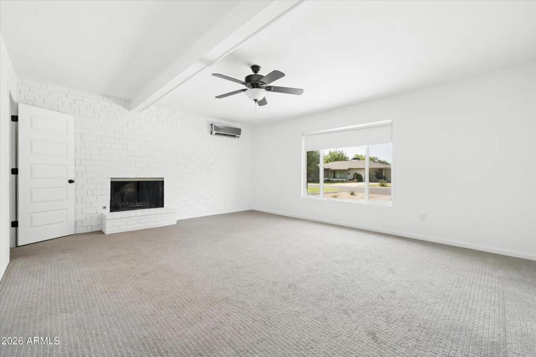 Real Estate Picture 17