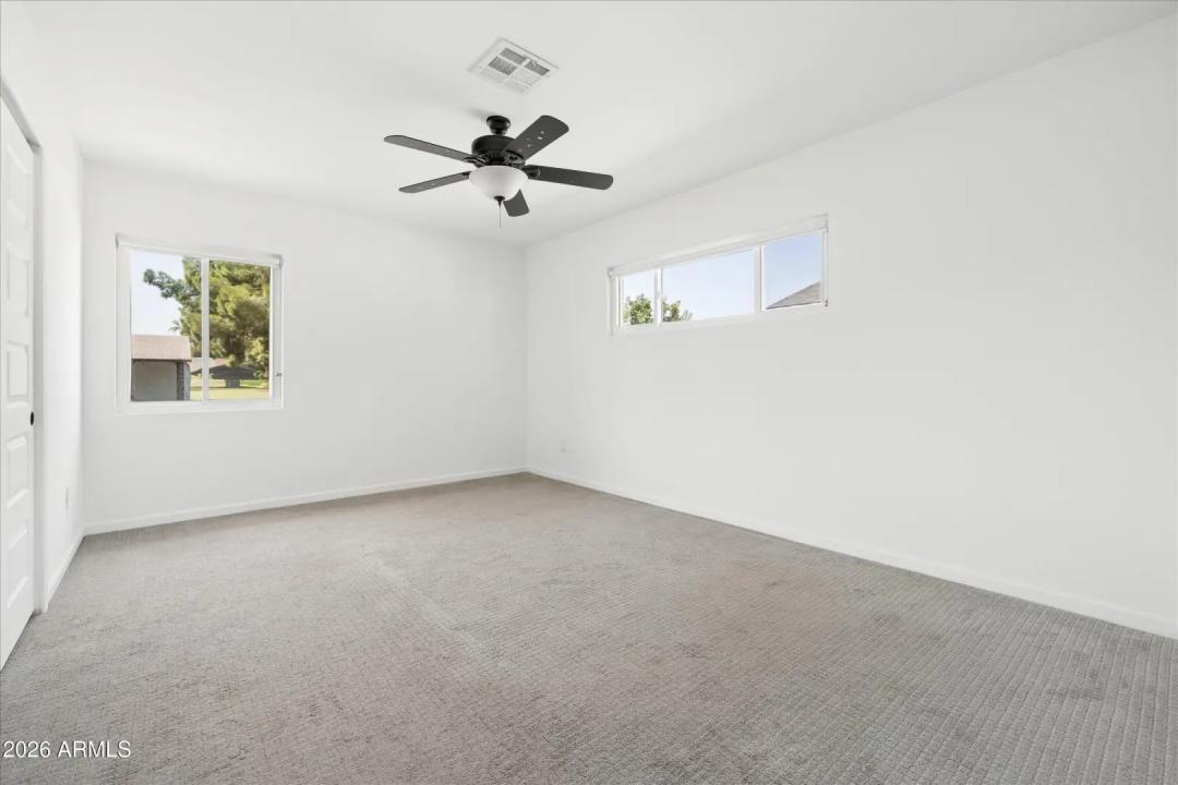 Real Estate Picture 21