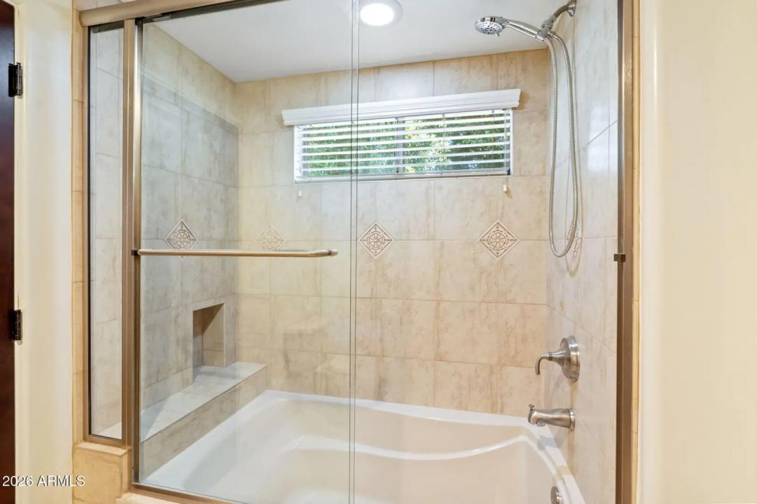 Real Estate Picture 19