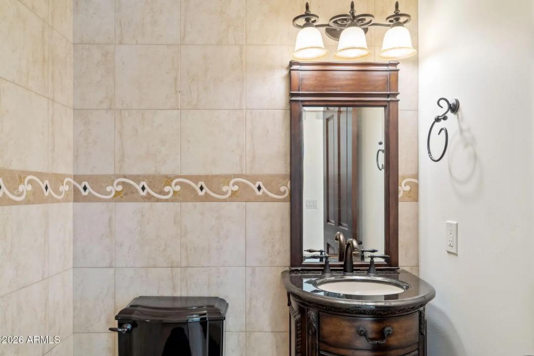 Real Estate Picture 21
