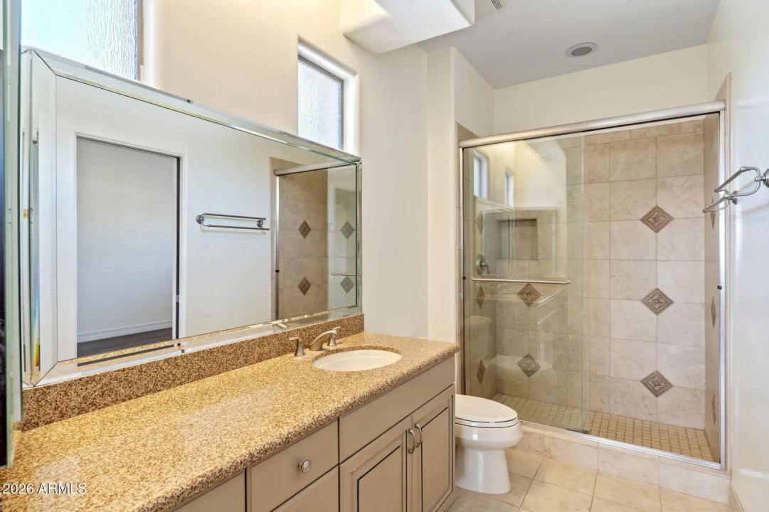 Real Estate Picture 24