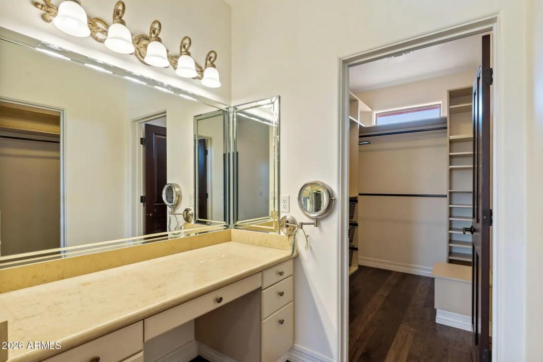 Real Estate Picture 28