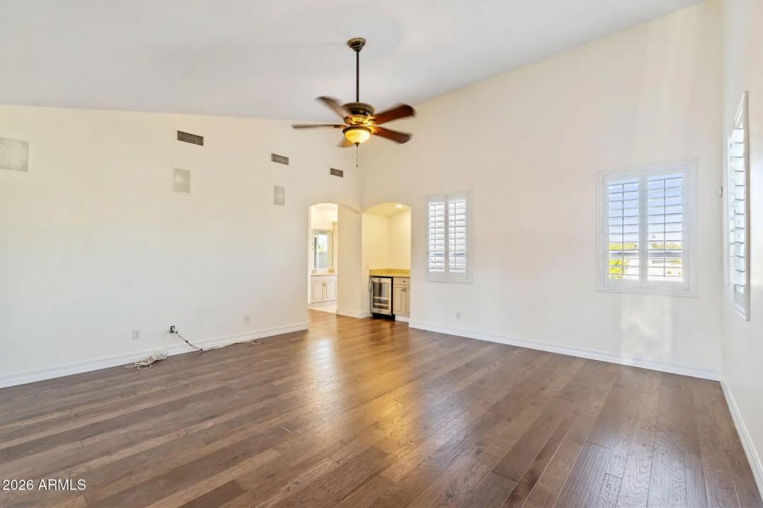 Real Estate Picture 37