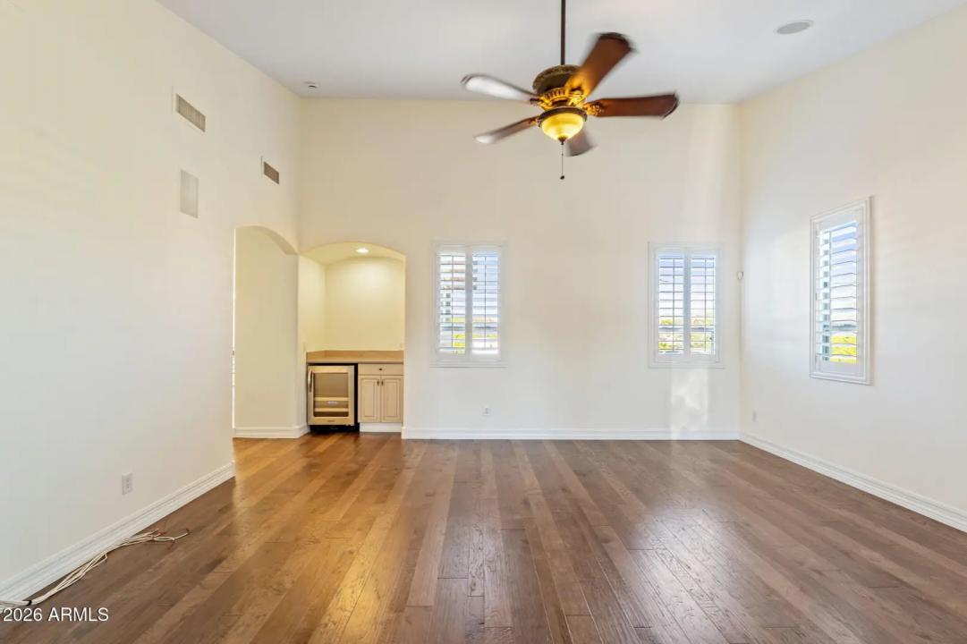 Real Estate Picture 40