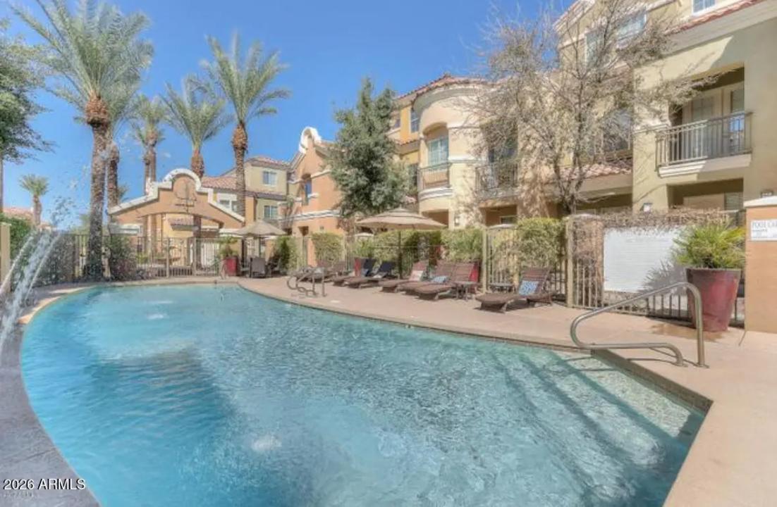 Real Estate Picture 5