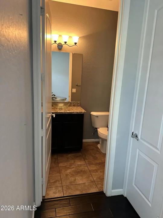 Real Estate Picture 9