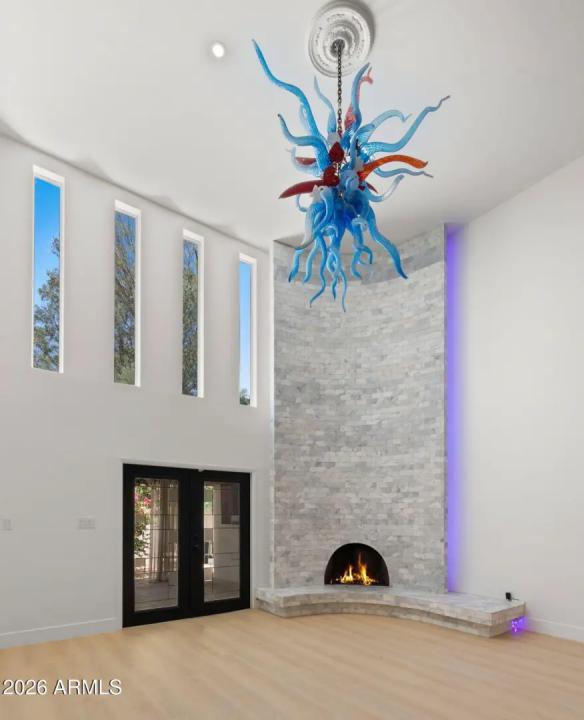 Real Estate Picture 10