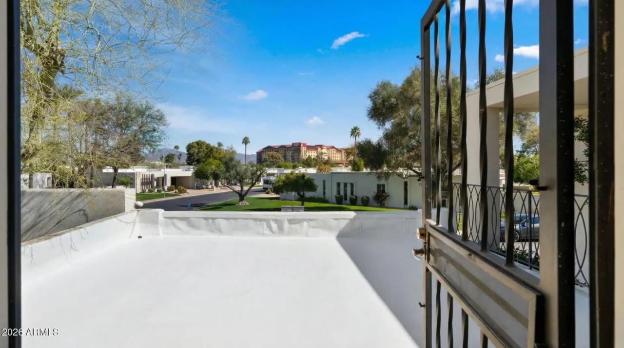 Real Estate Picture 21