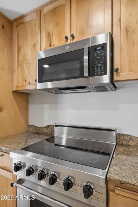 Real Estate Picture 14