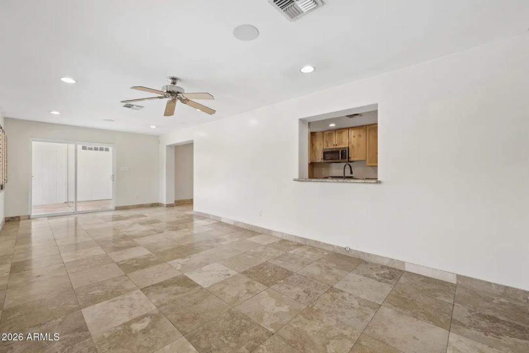 Real Estate Picture 15