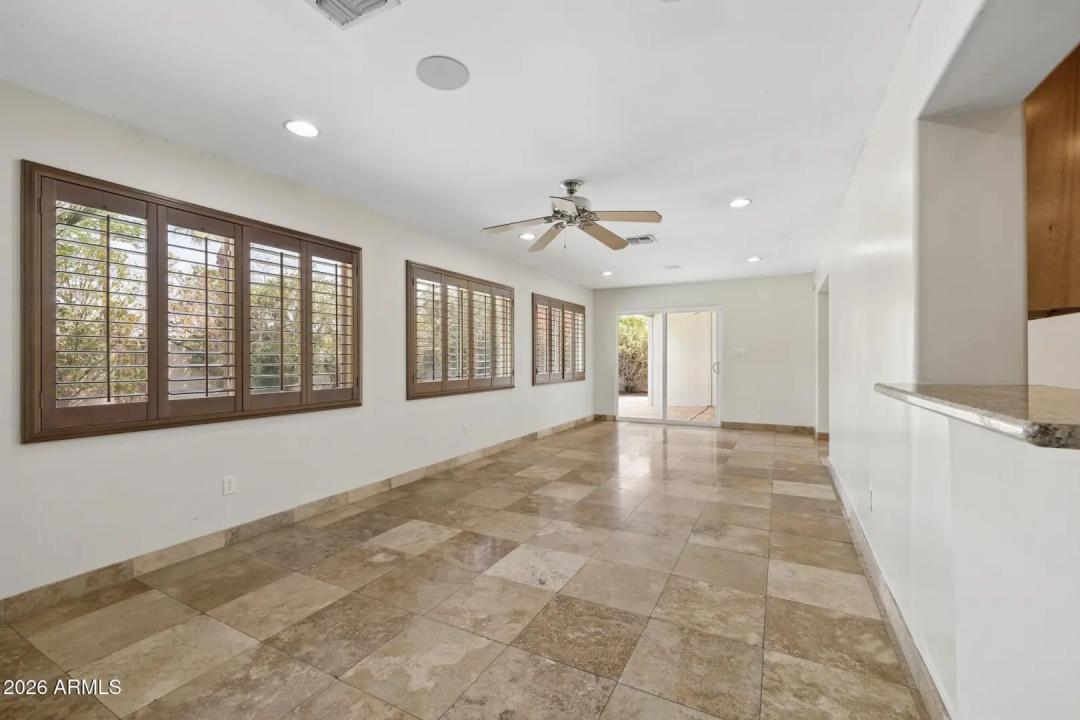 Real Estate Picture 16