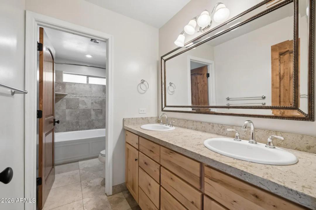 Real Estate Picture 28