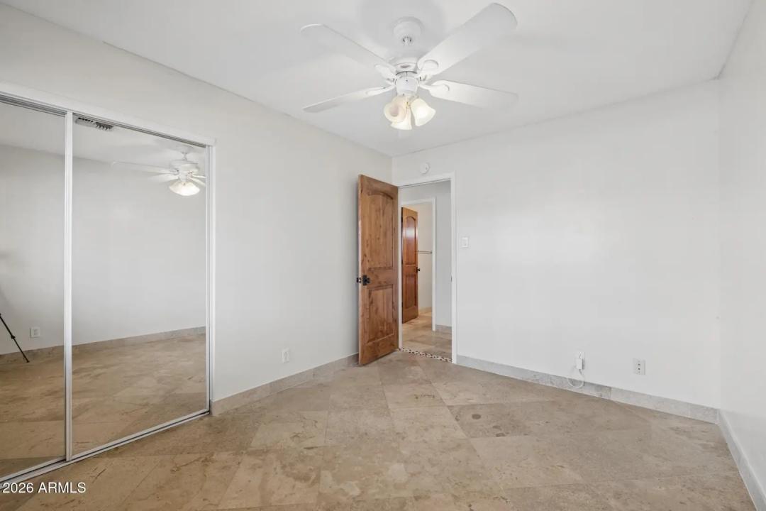 Real Estate Picture 30