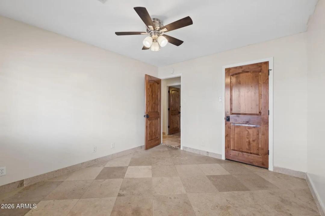Real Estate Picture 32