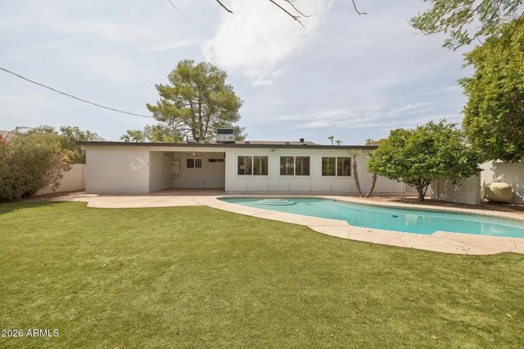 Real Estate Picture 38