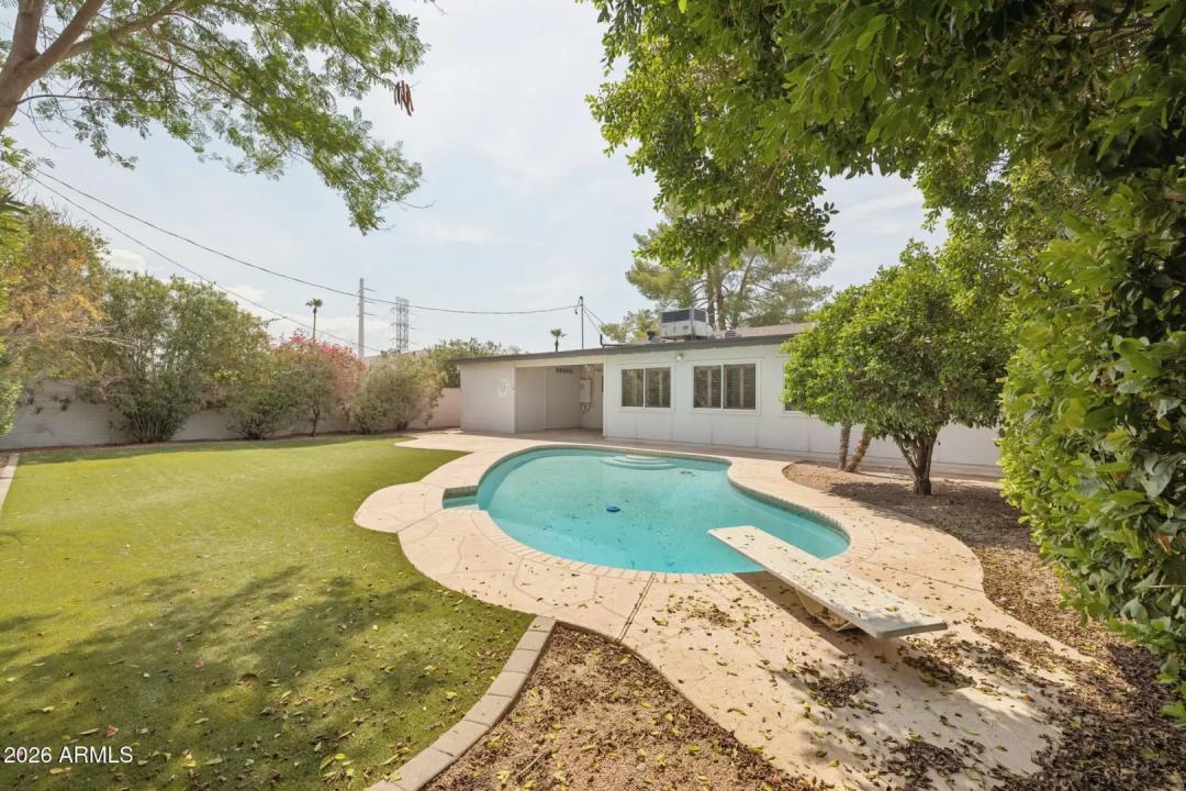 Real Estate Picture 39