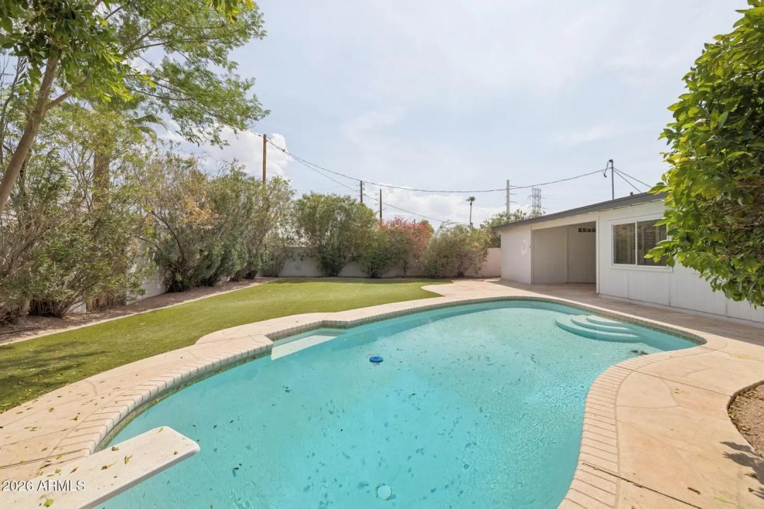 Real Estate Picture 40