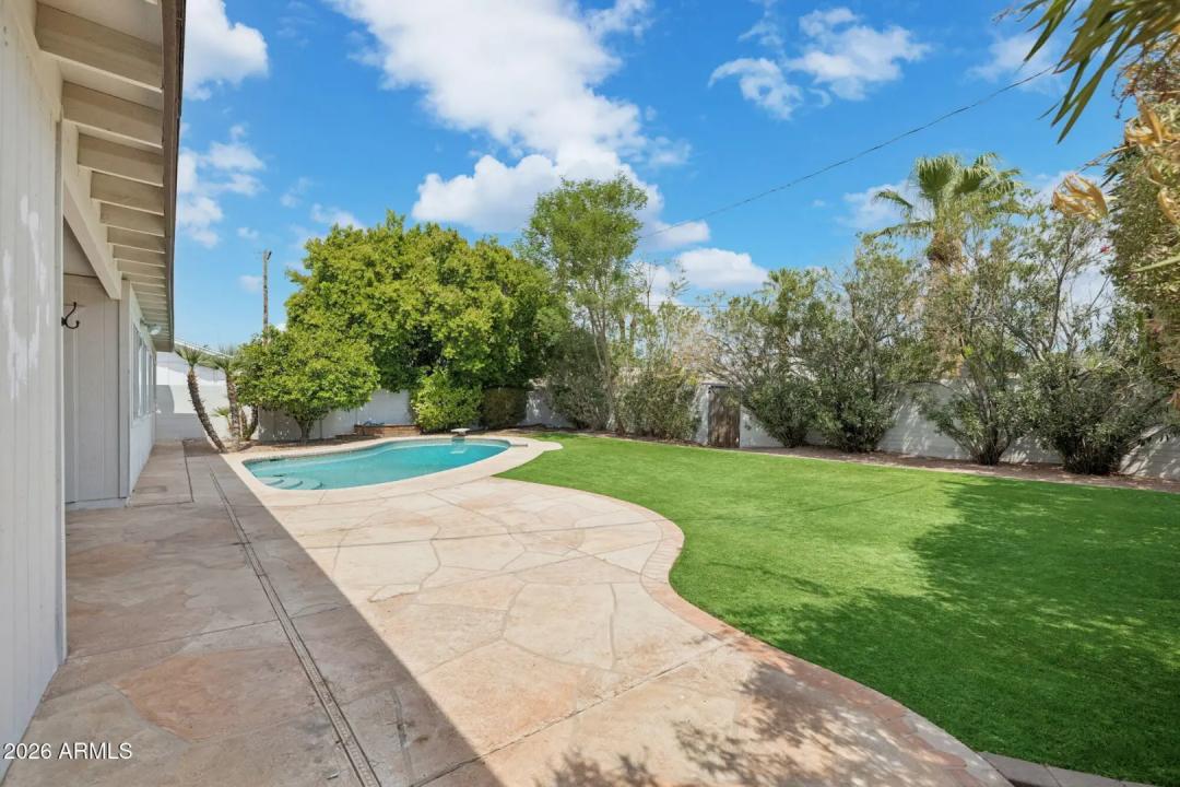 6332 E Earll Drive Scottsdale AZ 85251 Picture 36.