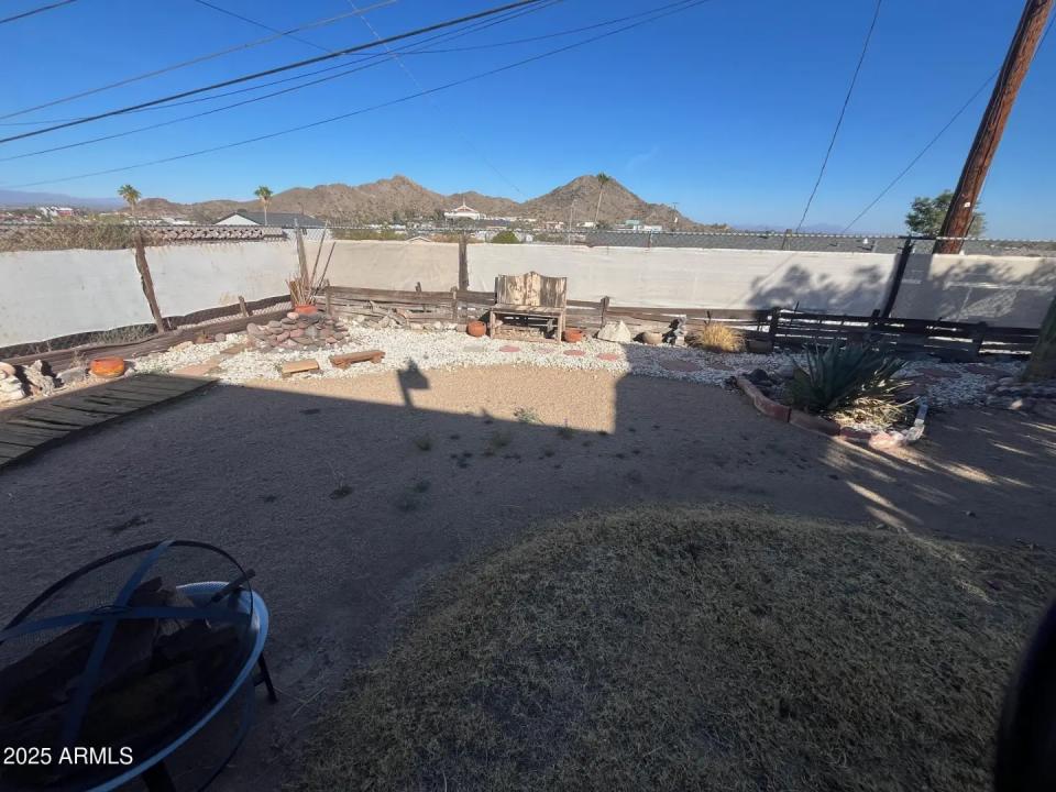 Real Estate Picture 5