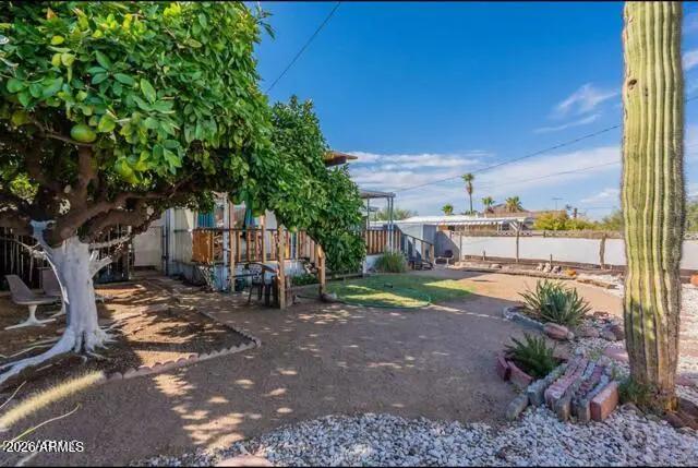 Real Estate Picture 3