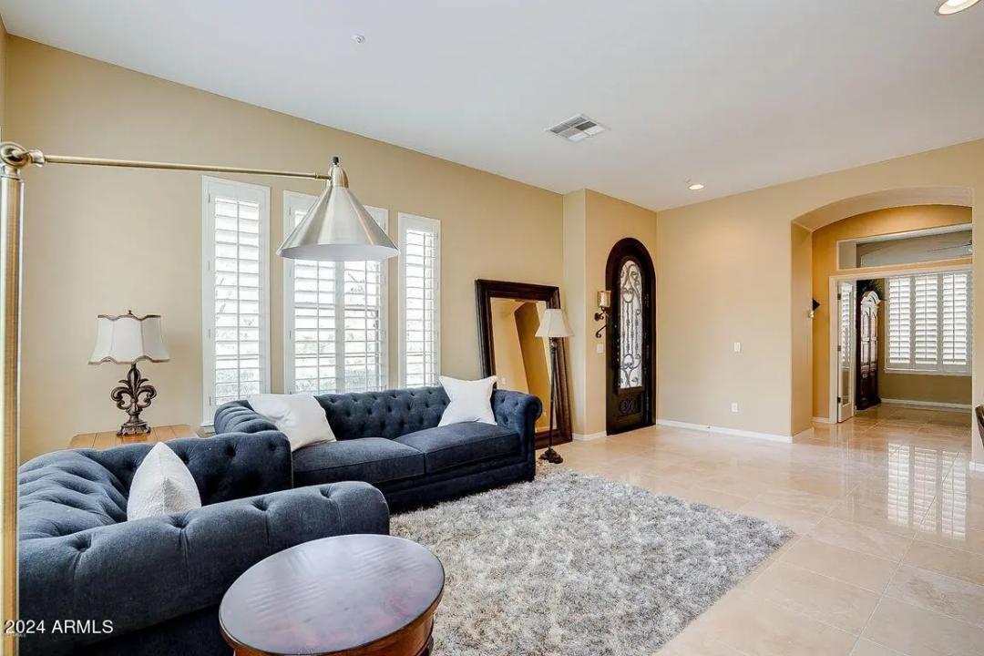 Real Estate Picture 19