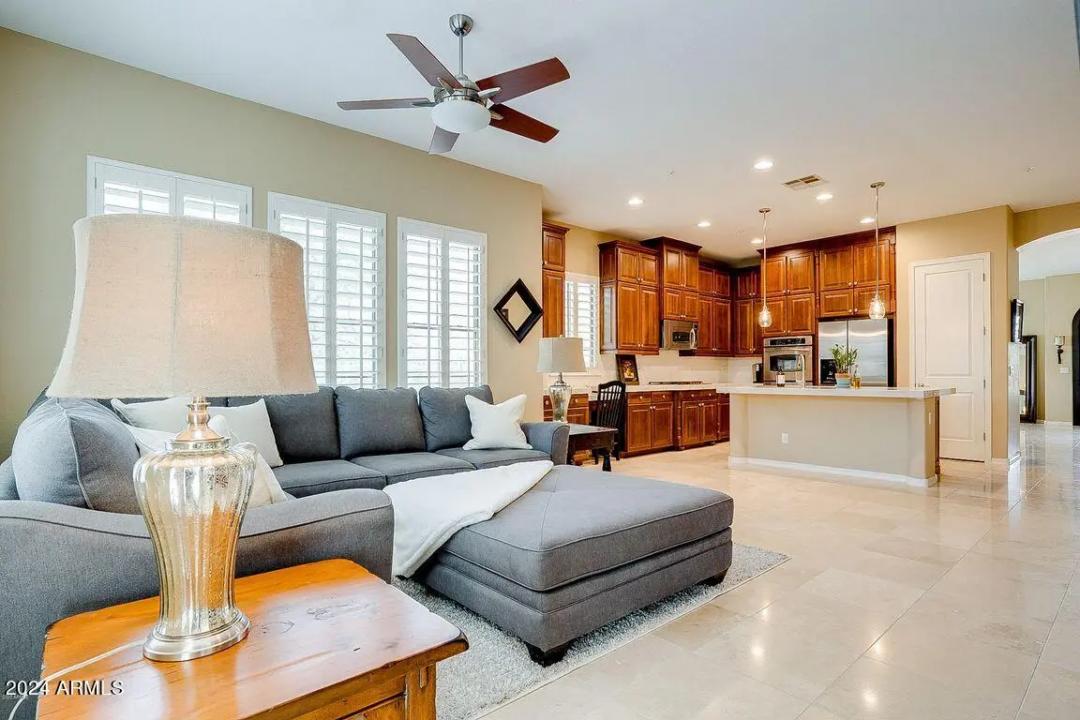 Real Estate Picture 15