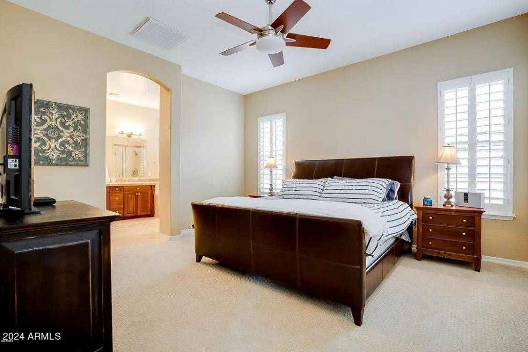 Real Estate Picture 21