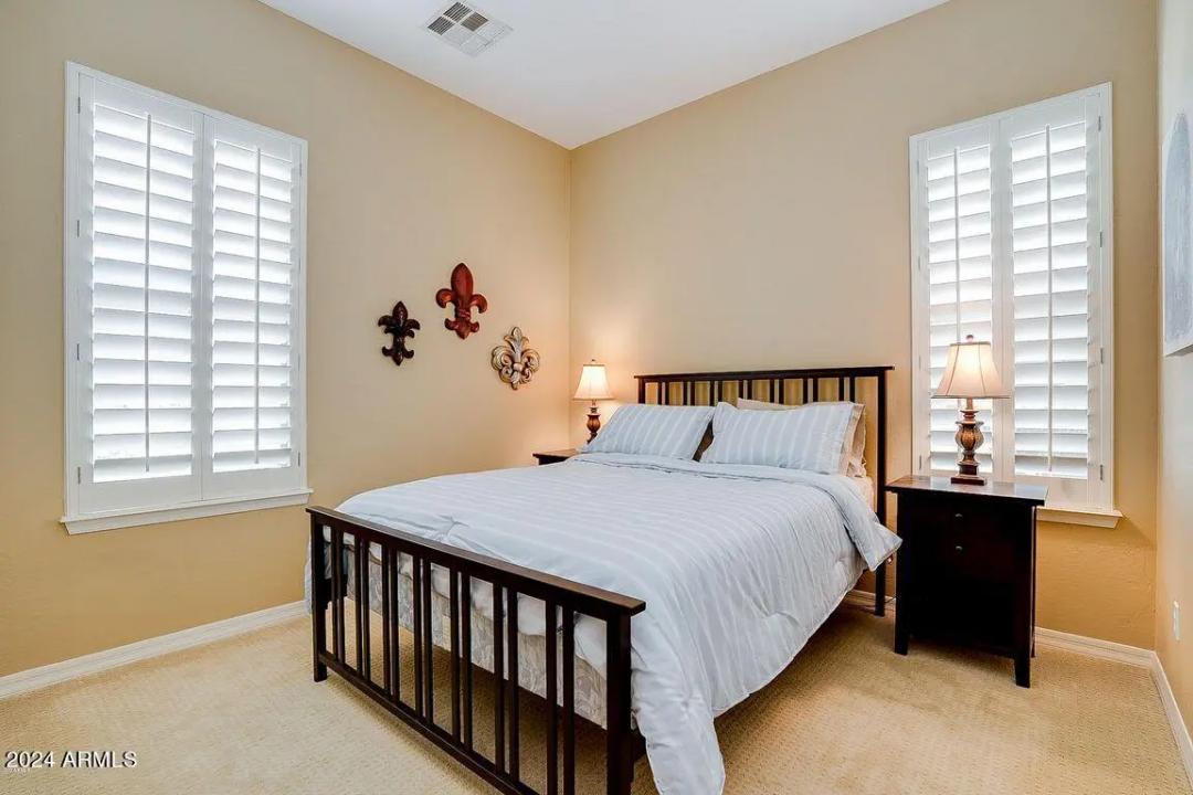 Real Estate Picture 23