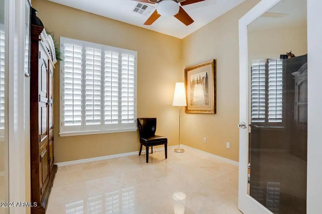 Real Estate Picture 25