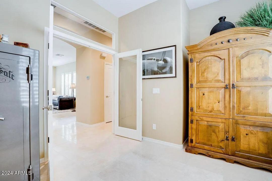 Real Estate Picture 26