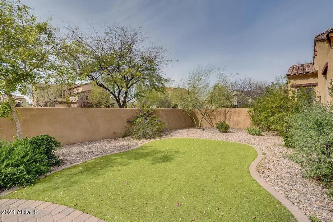 Real Estate Picture 29