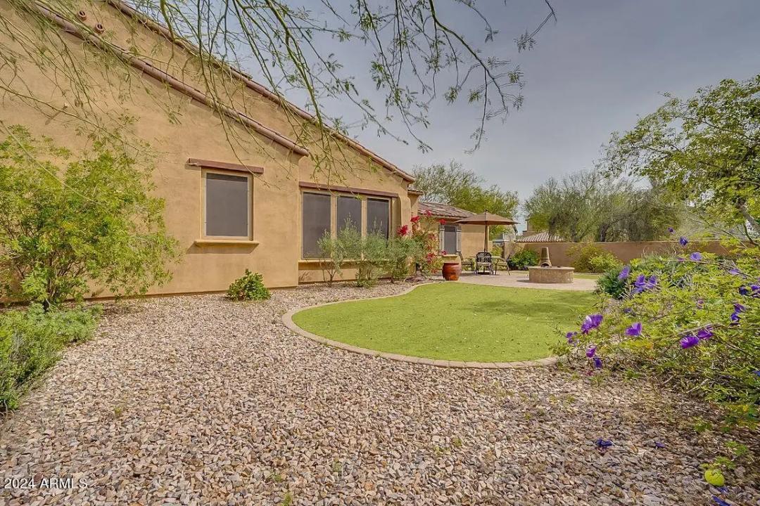 Real Estate Picture 30