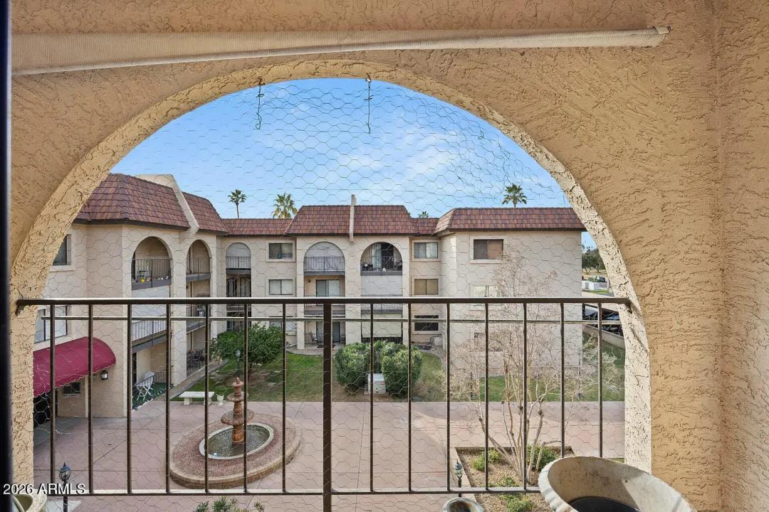 Real Estate Picture 8