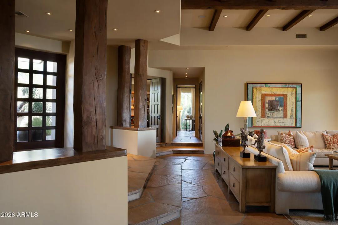 Real Estate Picture 5