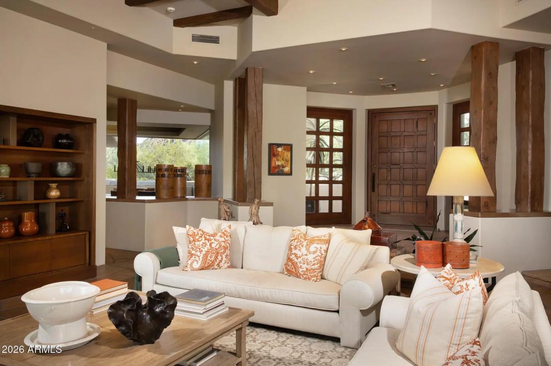Real Estate Picture 6