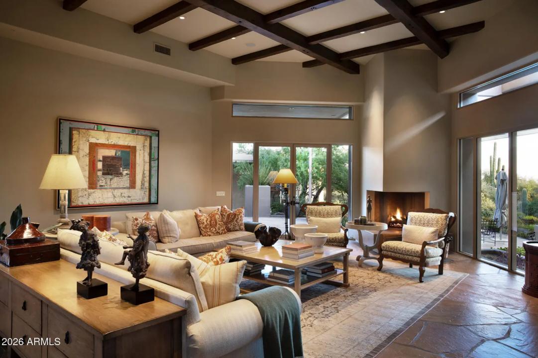 Real Estate Picture 7
