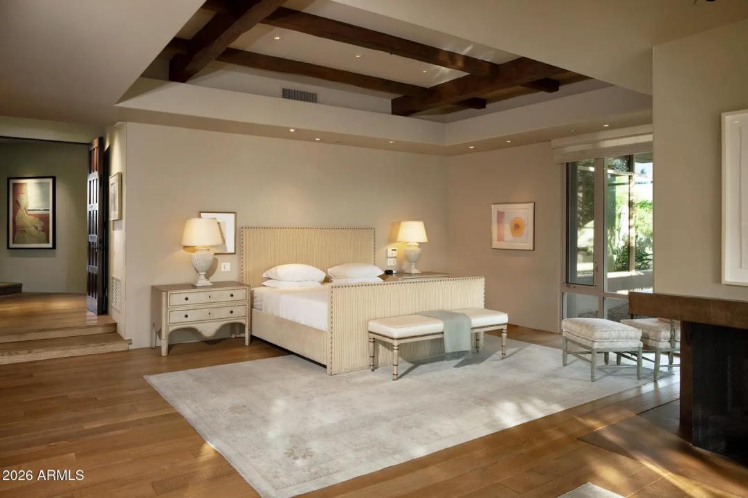 Real Estate Picture 15