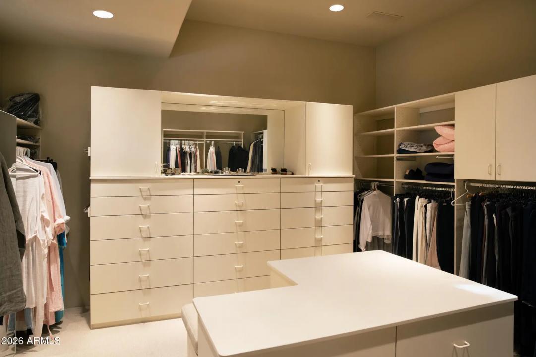 Real Estate Picture 22