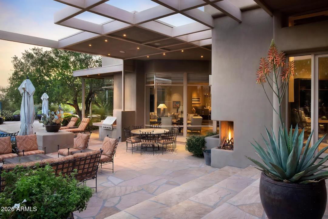 Real Estate Picture 30