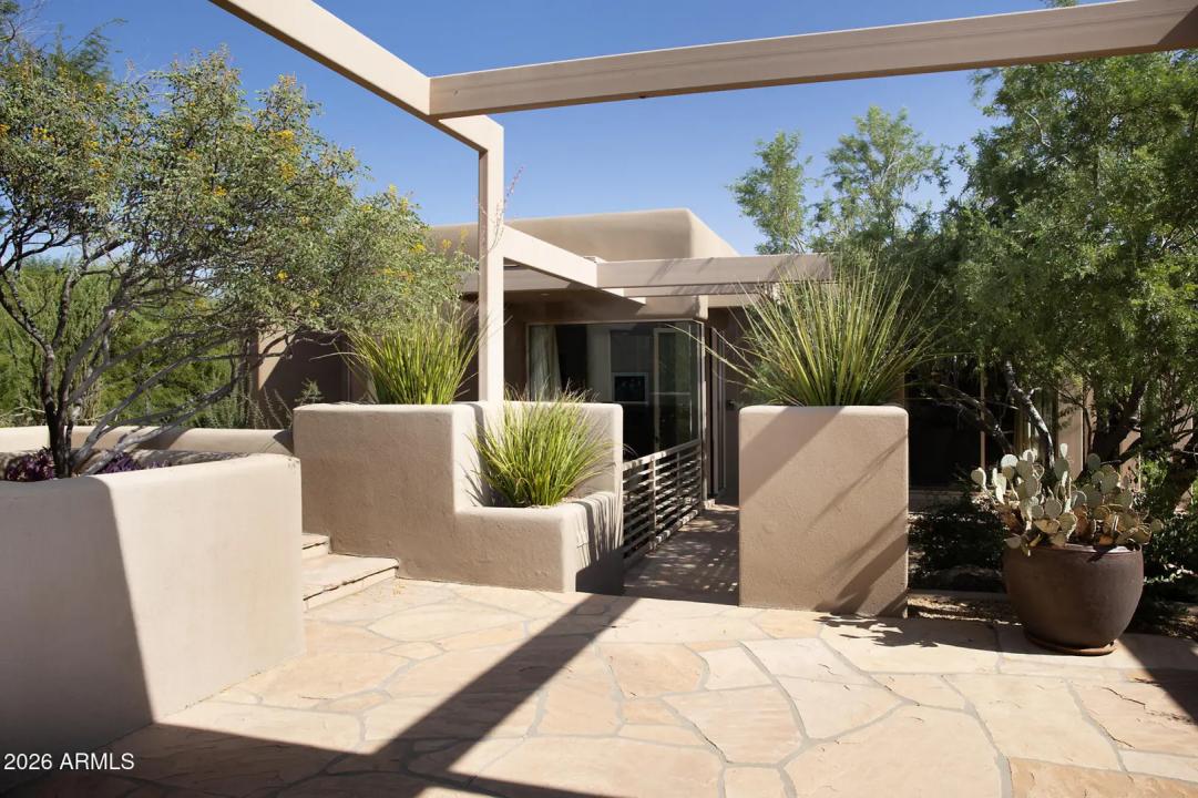 Real Estate Picture 37