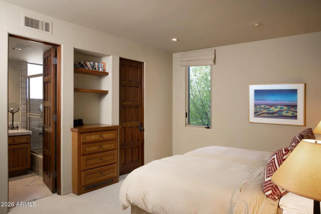 Real Estate Picture 41