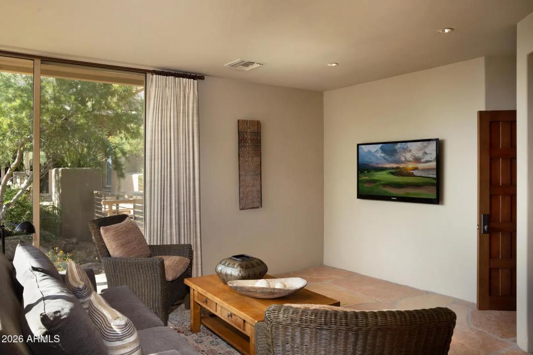 Real Estate Picture 39
