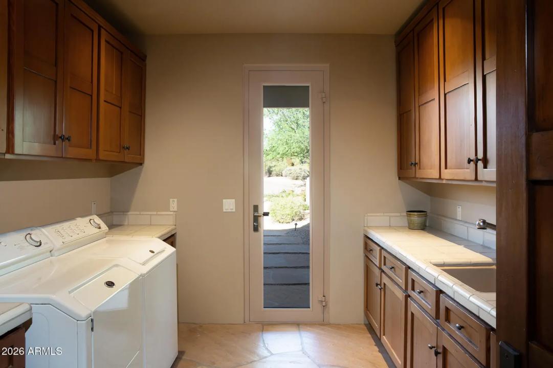 Real Estate Picture 31
