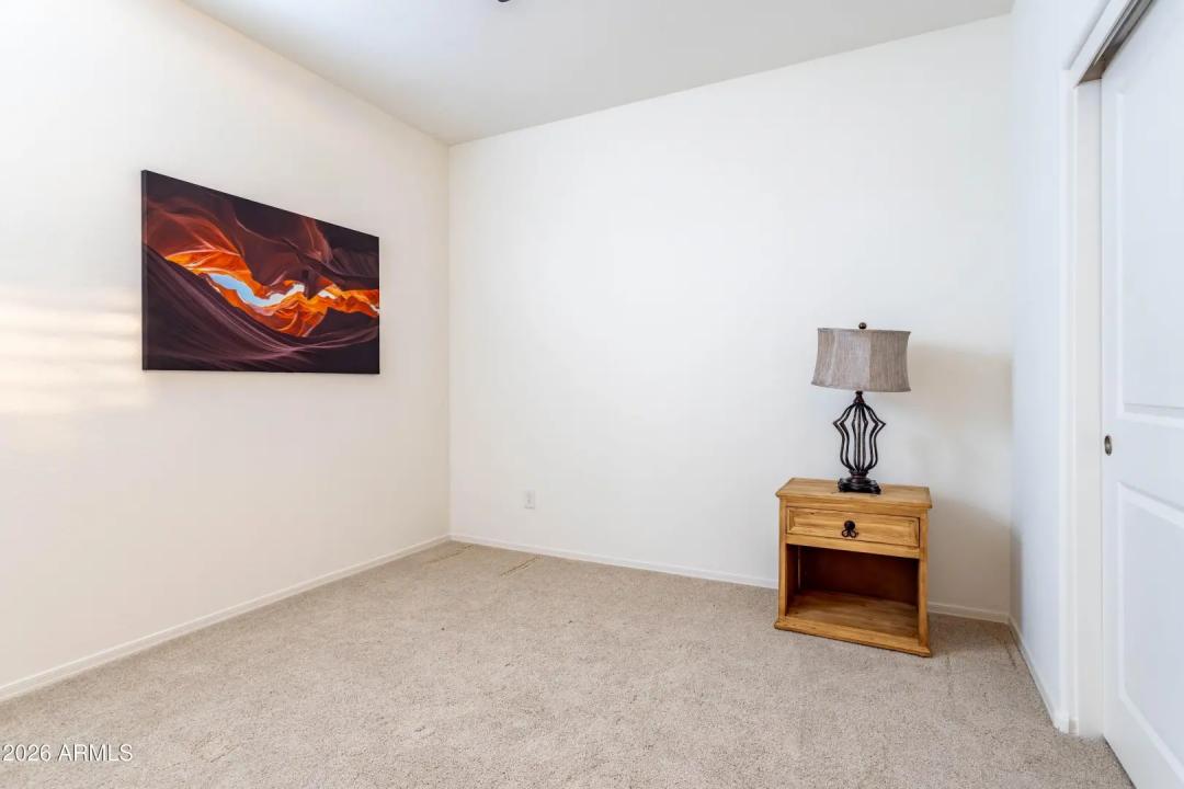 Real Estate Picture 32